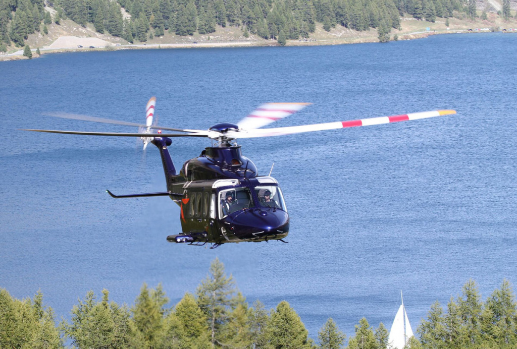 WINGX expands into helicopter fleet tracking in partnership with Parapex Media