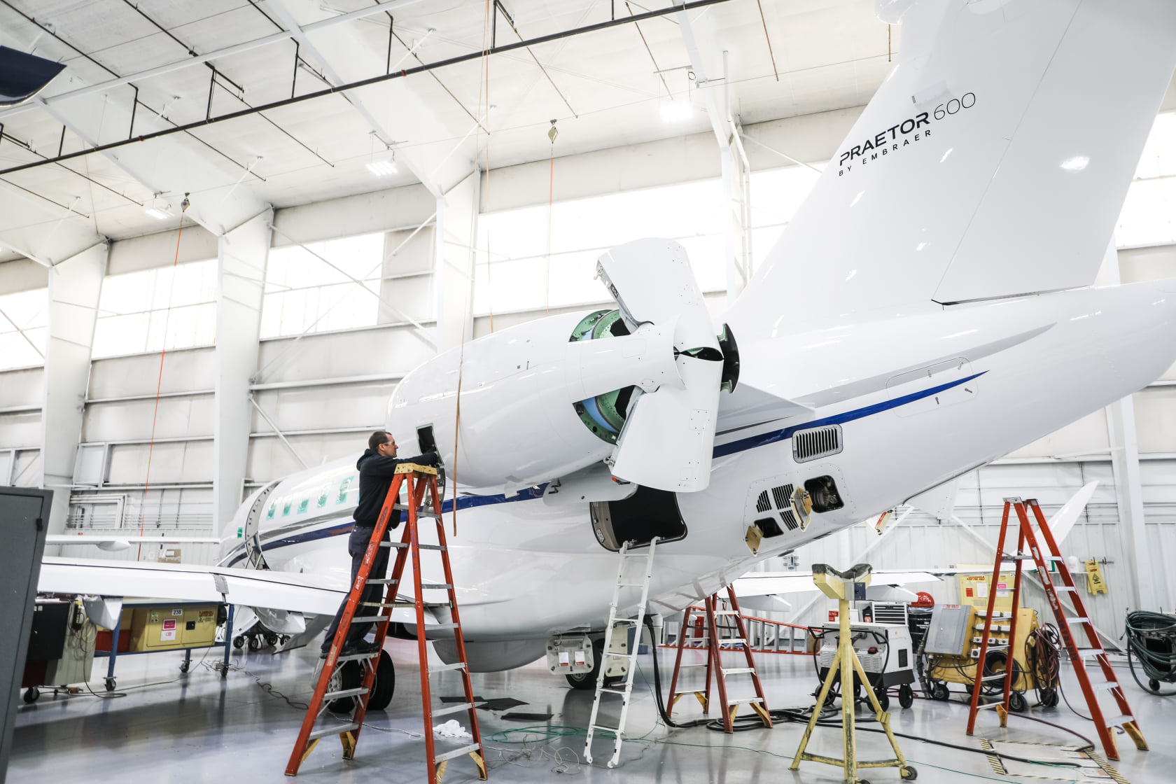Duncan Aviation extends Embraer service center authorization for five additional years