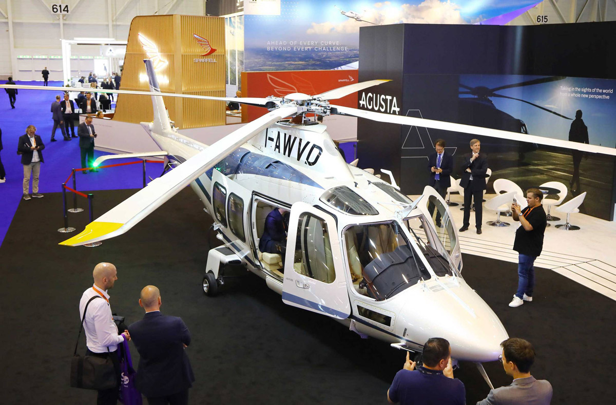Leonardo’s Private/Corporate helicopters demonstrate leadership in UK and Ireland with new orders announced at EBACE 2023