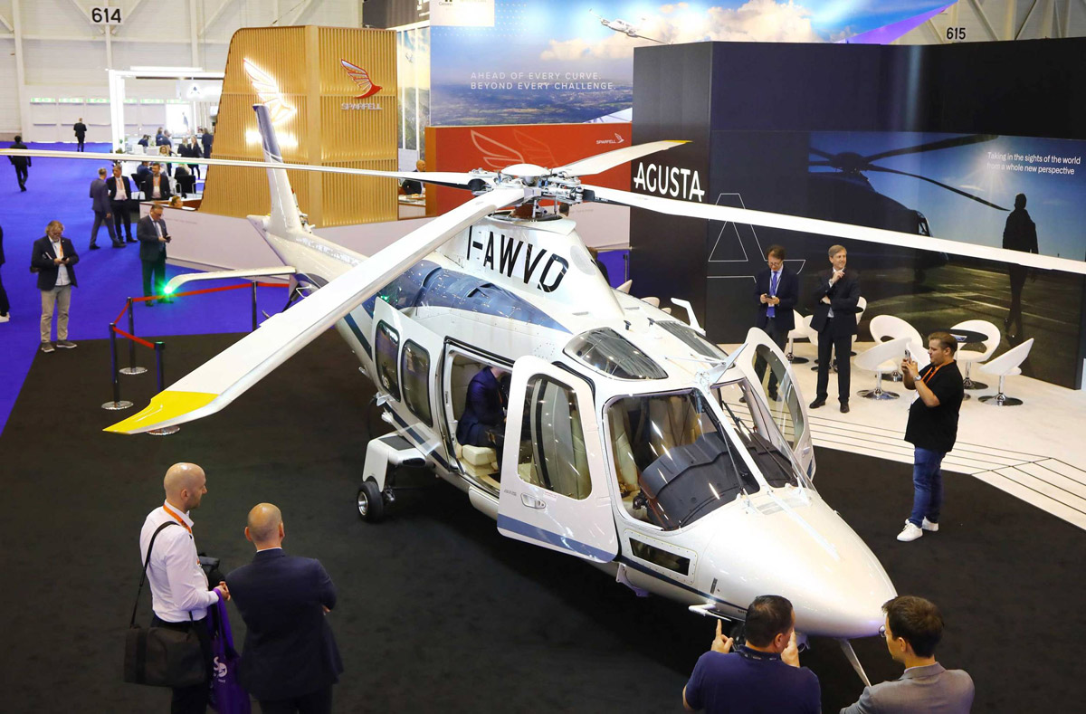 Leonardos Private/Corporate helicopters demonstrate leadership in UK and Ireland with new orders announced at EBACE 2023