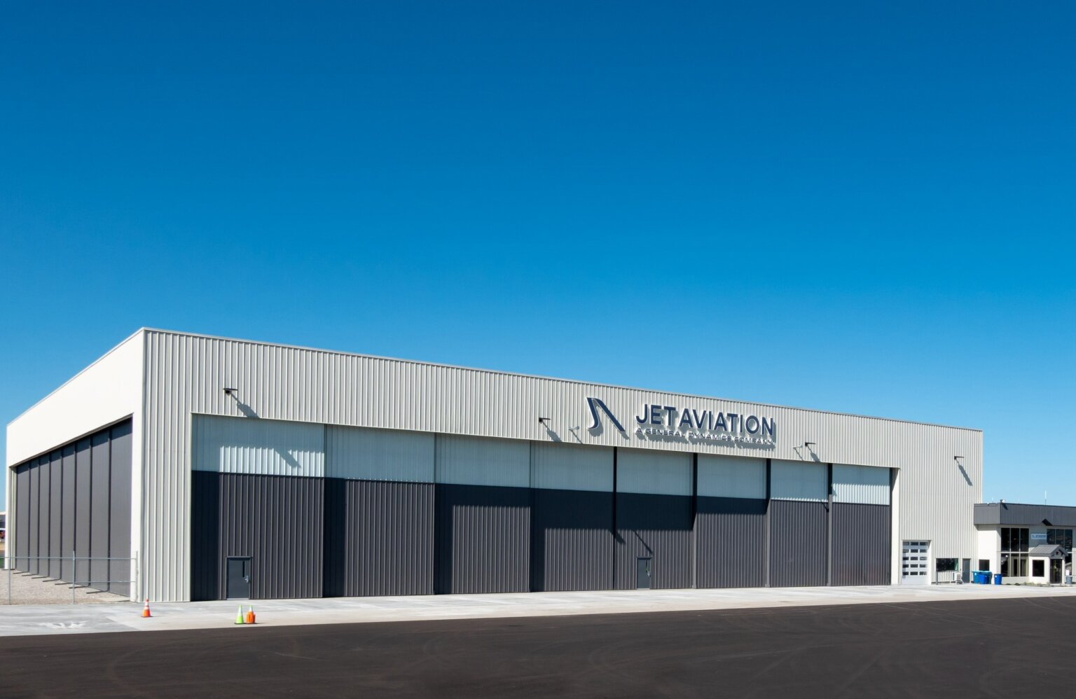 Jet Aviation opens new hangar in Bozeman, Montana