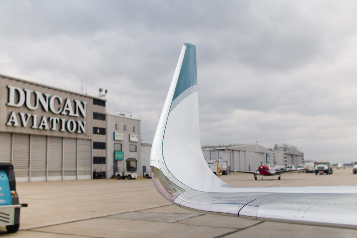 Duncan Aviation delivers 100th Falcon winglet installation