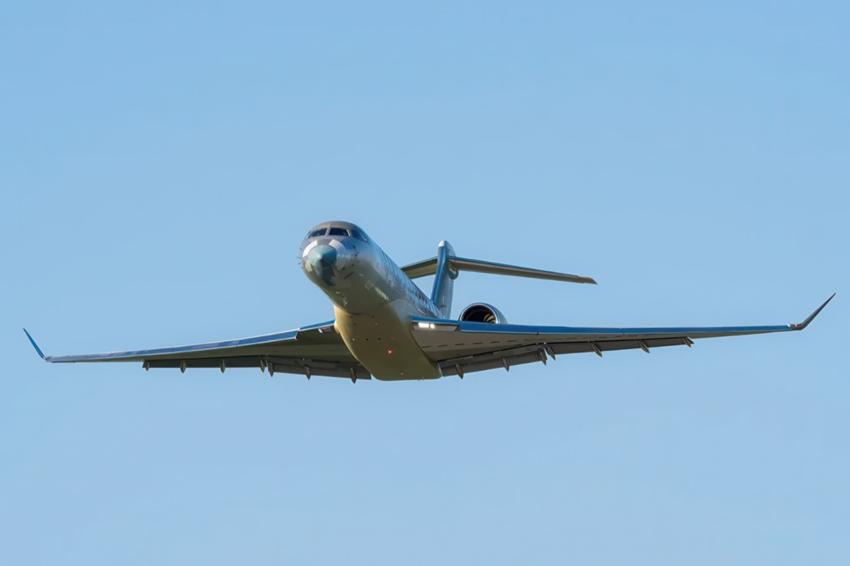 First Production Aircraft of World’s Fastest Business Jet, the Bombardier Global 8000, Completes Flawless Inaugural Flight