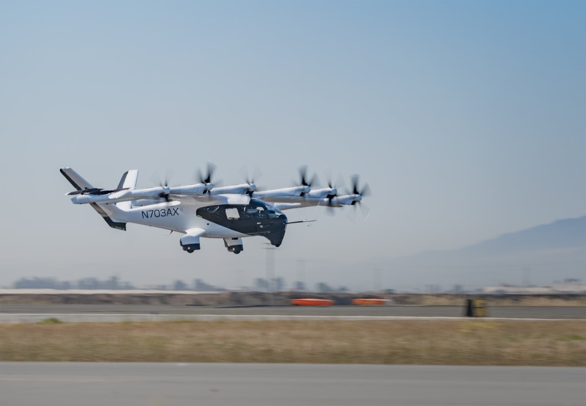 Archer Midnight program progresses to piloted flight